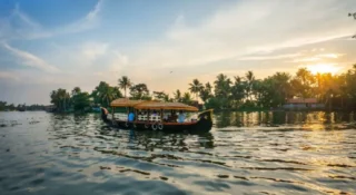 പുതിയ ടൂറിസം പദ്ധതിയുമായി കേരളം; ഇനി വെറുതെ കാണുകയല്ല, കേരളീയനായി ഒരു ദിവസം ജീവിക്കാം