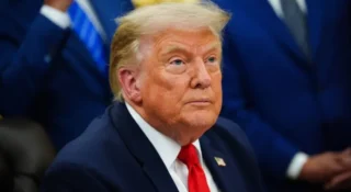 പഠനശേഷം US-ൽ ജോലി ചെയ്യാൻ 1 ലക്ഷം ഡോളർ ഫീസ് ഈടാക്കാൻ ട്രംപ് ഭരണകൂടം